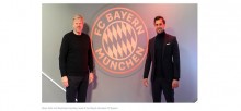 (c) FC Bayern München: Oliver Kahn mit Maximilian Haschke, Head of Southeast Asia beim FC Bayern